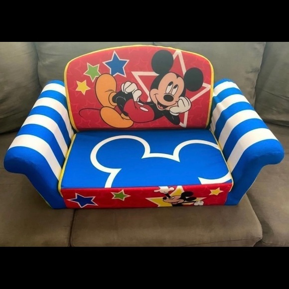 SOLD!! Mickey Mouse sofa - Picture 4 of 12